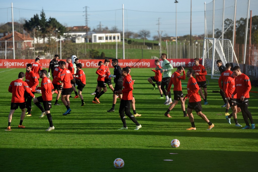 La convocatoria del Sporting Sin Zarfino y tampoco Rivera frente al